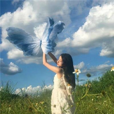 围龙屋里的女人